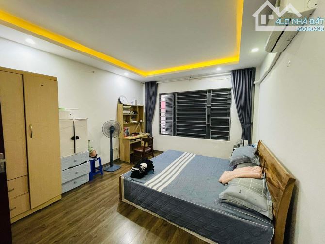 Bán nhà Kim Giang, Thanh Xuân: 40m2*5T nhỉnh 6 tỷ, ngay gần phố, mặt ngõ, lô góc, nhà đẹp, - 5