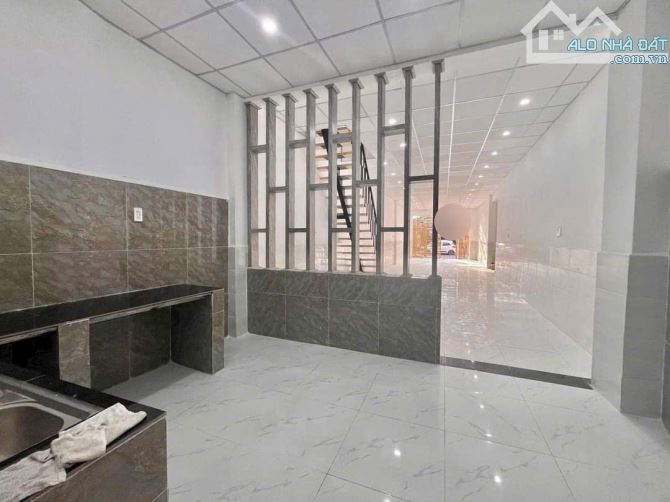 Giá tốt 9 tỷ. Bán nhà 1 trệt 1 lầu mặt tiền Nguyễn Văn Hoa P. Thống Nhất. dtxd 240m2. - 5