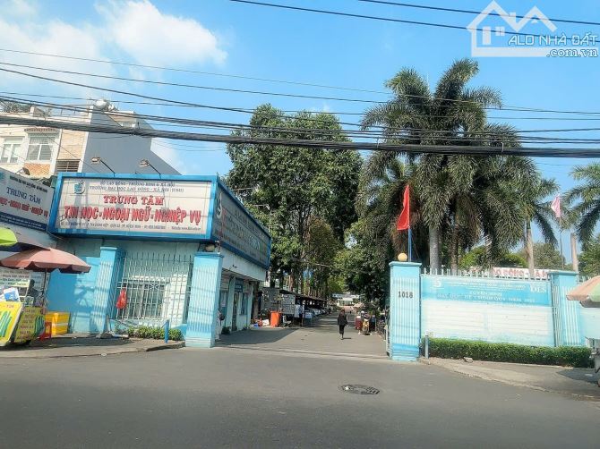 Nhà đẹp HXT Nguyễn Ảnh Thủ ngang 8m 160m2 4 tầng đẹp 8PN gần chợ chỉ 11.9 tỷ. - 5
