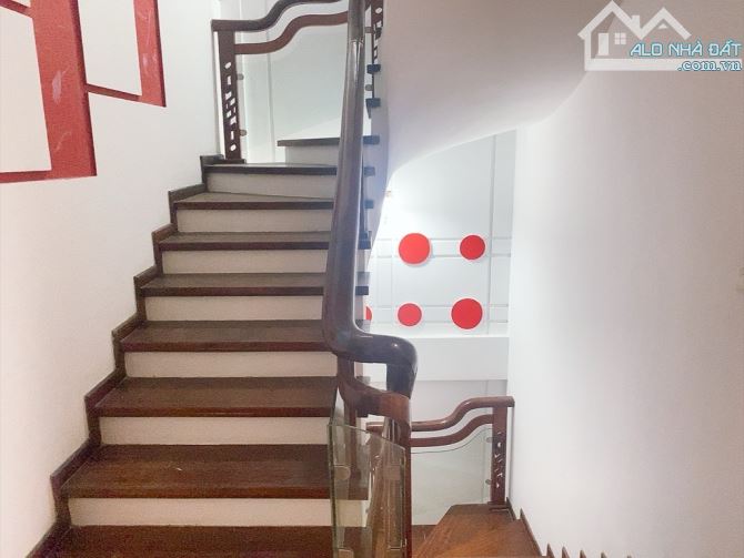 Thái Hà, gara ô tô, 2 mặt ngõ, 62m2 x 6 tầng, mặt tiền 6,6m, chào 17 tỷ 8 - 6