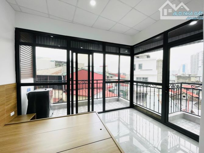 Nhà mới đệp ở ngay Nguyễn Lương Bằng Đống Đa. DT44m, 6 tầng 5 ngủ, MT4m Giá 11.5 tỷ - 7