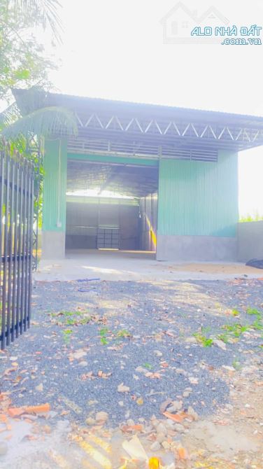 Cho thuê 600 m2 kho và sân rộng Nguyễn Văn Linh 15 triệu - 7