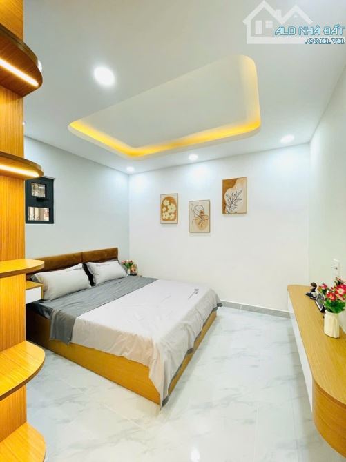 NHÀ ĐẸP LÔ GÓC HXH LÊ QUANG ĐỊNH 40M2 HẺM THÔNG RA NGUYÊN HỒNG CHỈ  5,98 TỶ - 8