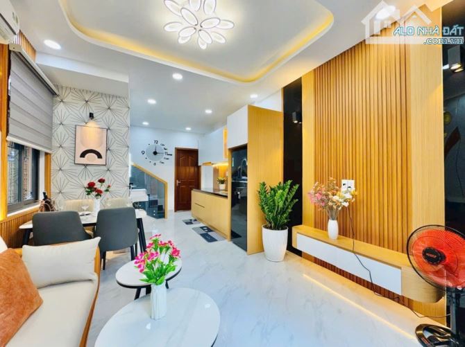 NHÀ ĐẸP LÔ GÓC HXH LÊ QUANG ĐỊNH 40M2 HẺM THÔNG RA NGUYÊN HỒNG CHỈ  5,98 TỶ - 9