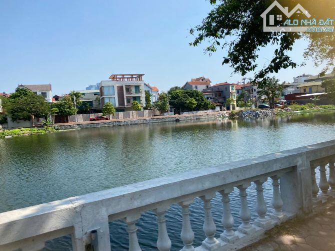 Bán đất trung tâm Đông Dư Gia Lâm view hồ vỉa hè ô tô tránh hơn 6 tỷ