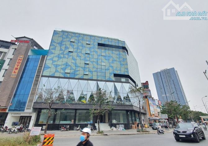 Bán Tòa Building Mặt Phố Phạm Văn Đồng, Cầu Giấy 400m2, 9 Tầng, Mt 35m, Lô Góc 298 Tỷ