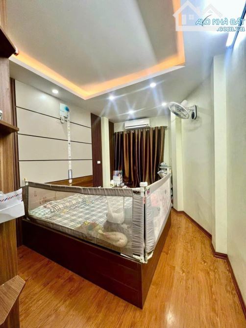 Bán nhà phú diễn, ô tô tránh đỗ cổng: 40m2* cấp 4* giá 1 tỷ 8.