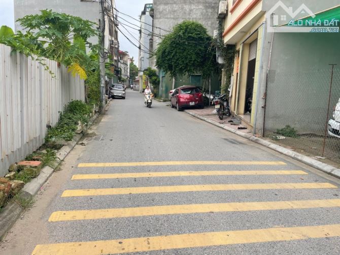 Siêu Hiếm, Lô Góc - Vỉa hè đá bóng - mặt phố oto tránh -kinh doanh 40m2 5 tầng 7.5 tỷ (