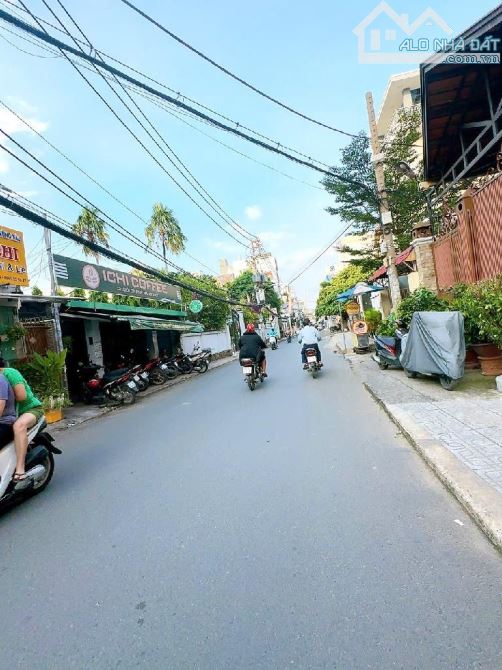 BÁN NHÀ MẶT TIỀN - BÀNH VĂN TRÂN - TÂN BÌNH - 4,1 x 18 - 6 tầng - 16,xx Tỉ TL.