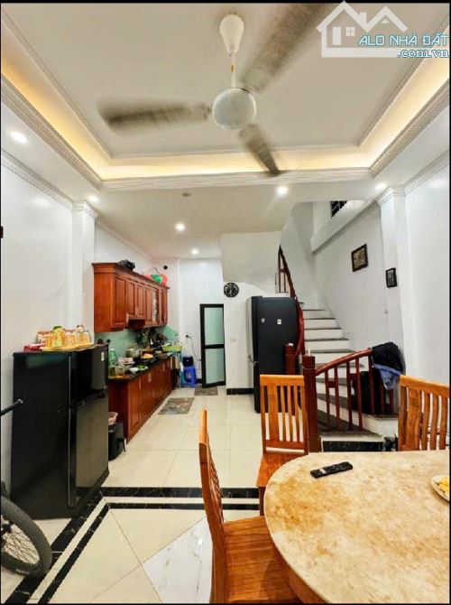 TỔ 14 THẠCH BÀN LONG BIÊN NHÀ MỚI 5 TẦNG , 35 M² - Ở NGAY - LÔ GÓC 2 THOÁNG VĨNH VIỄN -