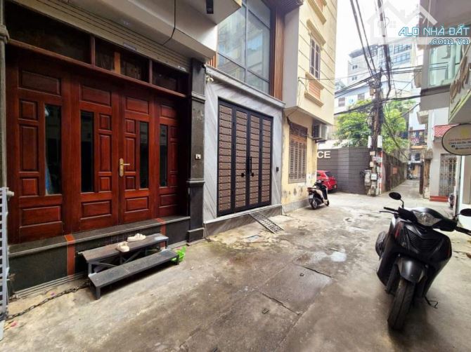 HÀNG HIẾM! Nguyên căn 535 Kim Mã 40m², 4 tầng, 5PN, giá chỉ 20 triệu/tháng