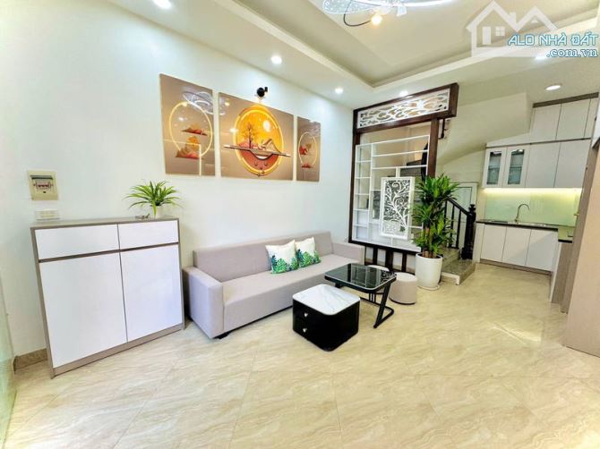 Bán nhà Trần Khát Chân, Hai Bà Trưng 36m x 5 Tầng,Ngõ thông rộng,kd cực tốt, Giá 7.5tỷ