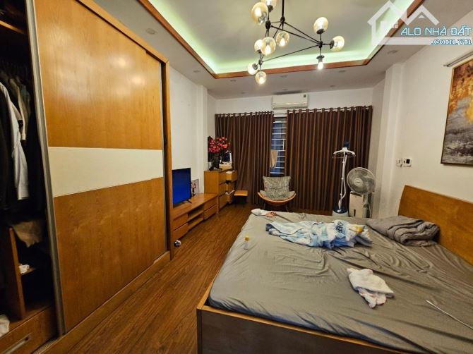 RẺ NHẤT HÀ NỘI GỐC ĐỀ 60M2 5T MẶT TIỀN 4.3M, 20M Ô TÔ TRÁNH CHỈ 6.86 TỶ