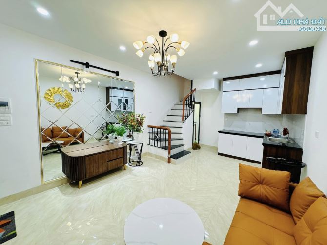 🔥 BÁN NHÀ ĐẸP ĐÊ LA THÀNH - 4 TẦNG, 38M² - mặt tiền 4m, GẦN PHỐ - GIÁ CHỈ NHỈNH 5 TỶ! 🔥 - 11