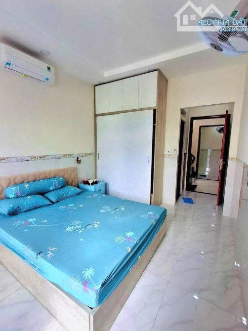 HẺM XE HƠI 5M THÔNG- NGUYỄN TRÃI- TRẦN PHÚ- Q.5- 43M2- 5 TẦNG MỚI ĐẸP- FULL NỘI THẤT-