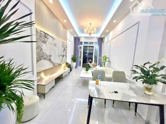 ĐẸP SANG ! TUYỆT TÁC HOÀNG HOA THÁM 33M2- TẶNG FULL NT LUXURY- LÔ GÓC-Ở LUÔN- TK HIỆN ĐẠI - 1