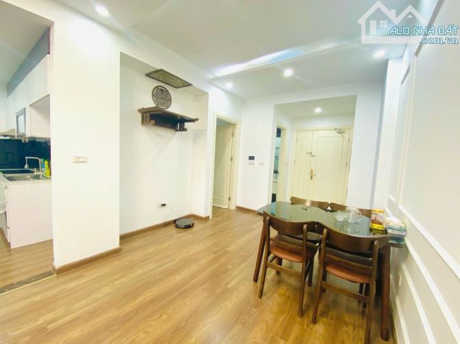 Cho thuê chung cư 349 Vũ Tông Phan 70m2, 2 ngủ, 2 wc giá 14 tr/th - 1