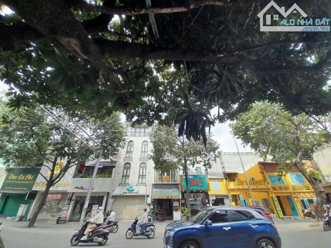 BÁN NHÀ MẶT TIỀN VÕ THỊ SÁU P. TÂN ĐỊNH QUAN1 DT: 5.2 X 18M 6 TẦNG GIÁ 35 TỶ TL - 1