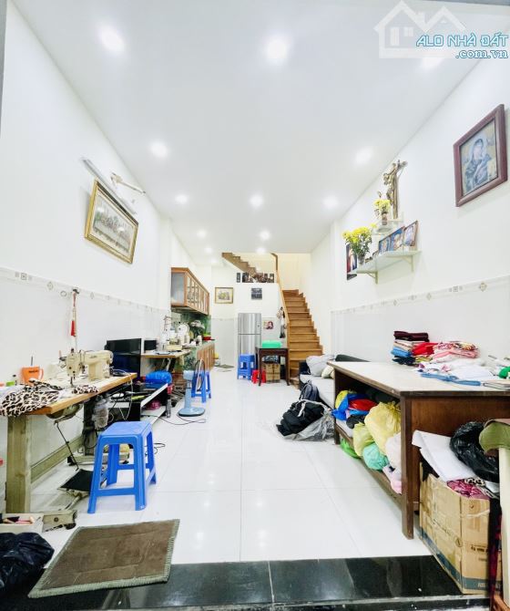 MỚI ĐẸP, Nhà Thống Nhất, 37m2, 2 tầng, Hẻm đẹp, 3.85 tỷ TL - 1