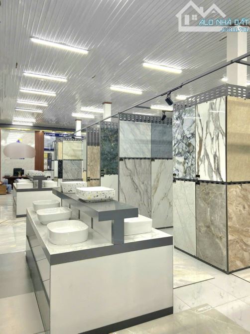 SHOWROOM BÁN NỘI THẤT - GÓC 2 MẶT TIỀN  ĐƯỜNG Ngay KCN Bàu Xéo - Xã Đồi 61 - Trảng Bom  __ - 1