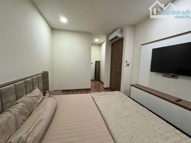 Chung cư Hoa Sen, Lạc Long Quân,p10,Q11: 105m2, 3p ngủ,2wc,Nội thất,15tr - 1