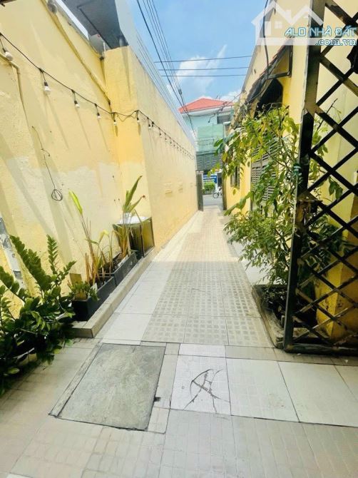 [Hot] Bán gấp nhà mặt tiền Lê Lợi Gò Vấp, 7,1x26m, nở haayujDT đất 210m2, giá 150 triệu/m2 - 1