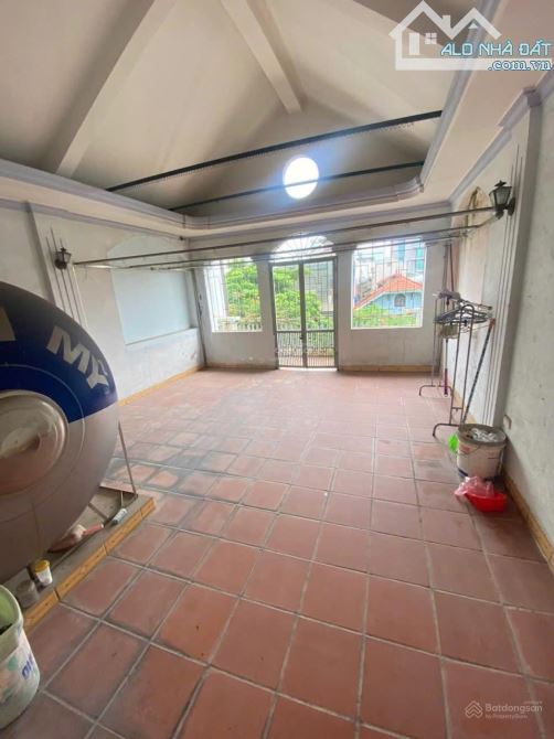 Cho thuê nhà mặt ngõ 31 phố Trần Quốc Hoàn, Diện tích 65m2 x 4 tầng ngõ rộng để ô tô - 2