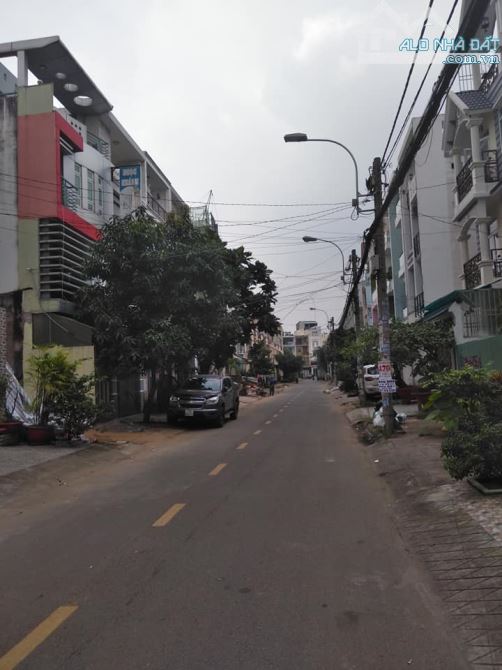 Bán gấp nhà MT đường 27 khu Tên Lửa 5x20m 3 lầu giá 12.5 tỷ giá tốt - 1