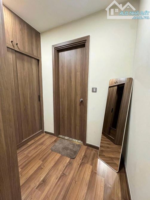 Chung cư Hoa Sen, Lạc Long Quân,p10,Q11: 105m2, 3p ngủ,2wc,Nội thất,15tr - 2