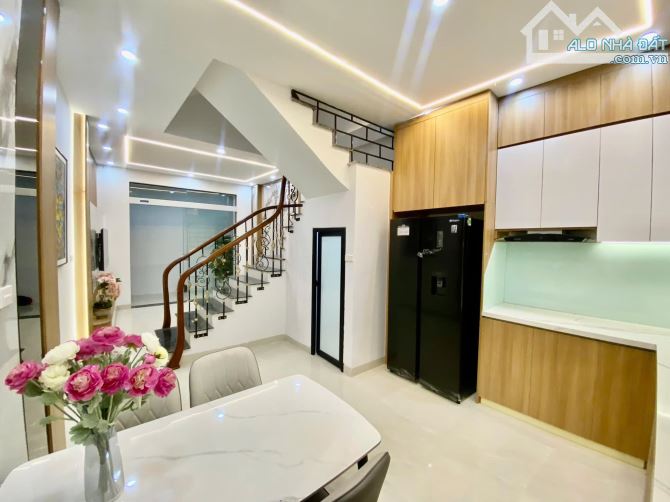 Bán Nhà Phố Quan Nhân, Thanh Xuân, 40m2, 5 Tầng Full Nội Thất 5 Sao, Gần Ô Tô, Nhỉnh 7 Tỷ - 2