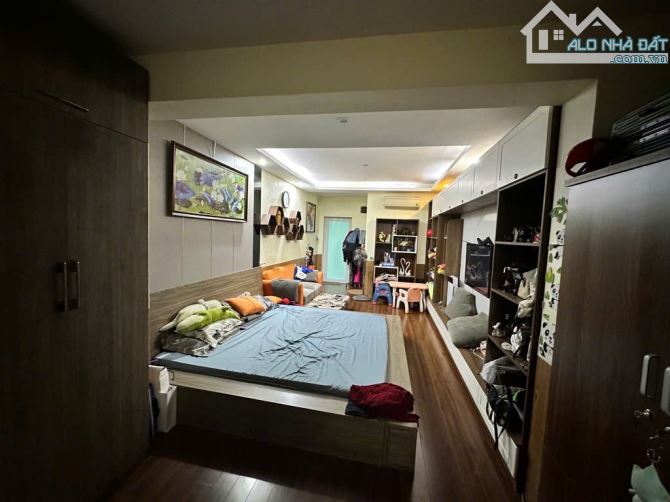 Bán Nhà ở TT Thượng Đình   Dt : 99 m2 giá 4 tỷ - 2