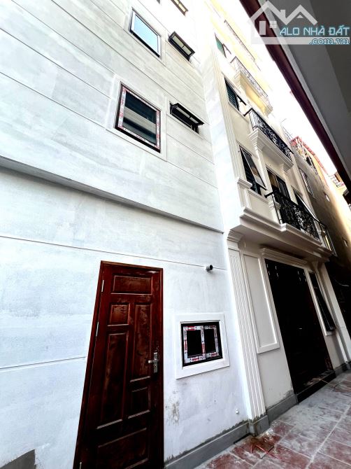 🏠HÀNG HIẾM- CẦN BÁN CĂN NHÀ Ở AN DƯƠNG VƯƠNG - TÂY HỒ - DT 40M2, 6T, MT 10,5M2 - NGÕ ÔTÔ - 2