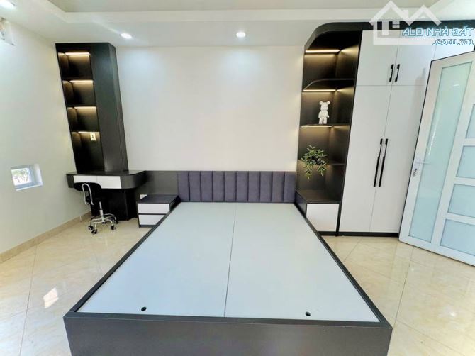 Bán nhà Trần Khát Chân, Hai Bà Trưng 36m x 5 Tầng,Ngõ thông rộng,kd cực tốt, Giá 7.5tỷ - 2