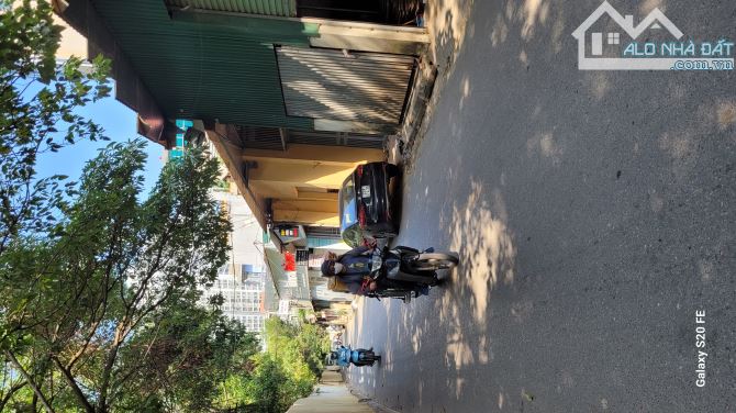 Nhà mặt phố Cầu Cốc 95m giá 13.9 tỷ sổ đỏ cc, view Vinsmart city - 2