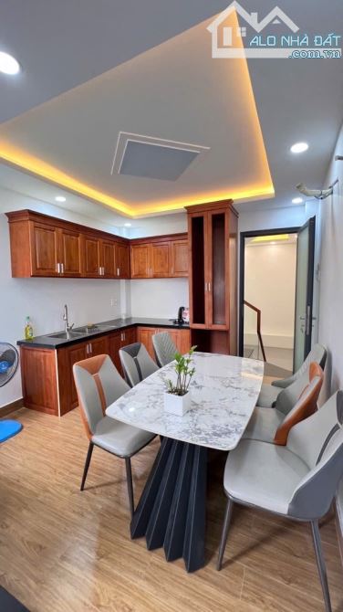 Nhỉnh 4 tỷ , có nhà 4 tầng, 42m2, đường Quang Trung - Gò Vâp - 3