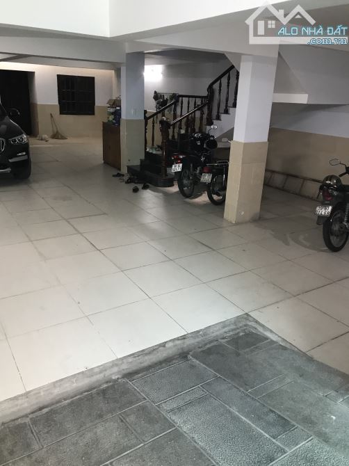 Bán Gấp Biệt Thự Thủ Đức house 184 m2 , 3 Lầu Chỉ 41 tỷ- Giảm ngay còn 40 Tỷ - 3
