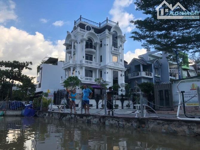Biệt Thự tân cổ điển 5 tầng lô góc view sông, đường số khu Kim Sơn Tân Phong Q7 106m2 35tỷ - 3
