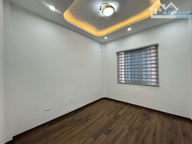 Bán nhà đẹp lô góc 38m2 x 4 tầng phố Vương Thừa Vũ, Thanh Xuân - 3