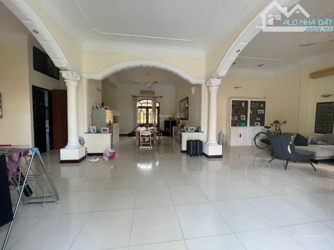 Villa sân vườn Thảo Điền, kiến trúc Pháp có hồ bơi, hơn 1.000m2 - số 17 đường 44 Quận 2 - 5