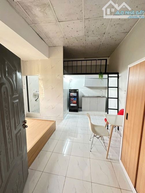 Bán Căn Hộ Dịch Vụ Mặt tiền đường số 7, 120m² ( 6 x 20 ) 4 Tầng Thang Máy, thu nhập 40tr - 6