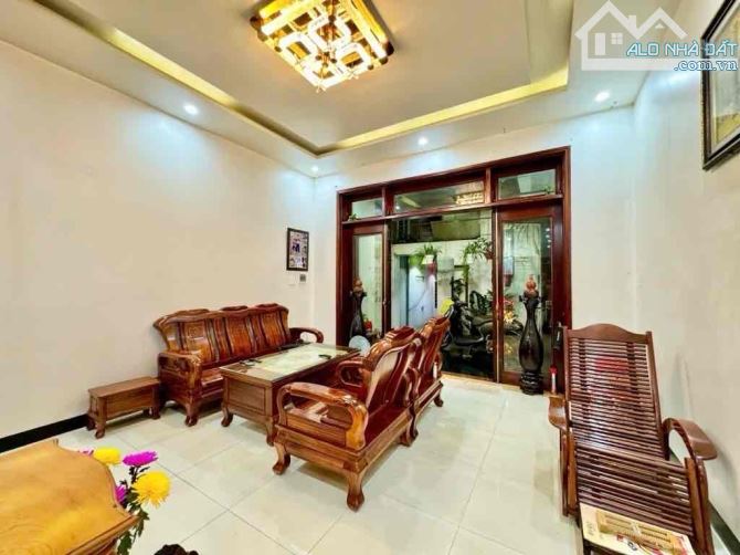 Nhà 3 tầng 3 mê full nội thất, diện tích rộng, đường Tống Duy Tân, Hoà Minh - 8