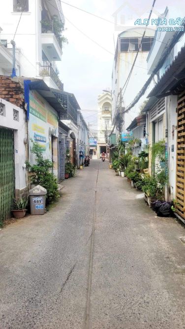 QUẬN 12, GẦN MARKET HIỆP PHÚ , NHÀ 2 TẦNG MỚI ĐẸP 1/ TRƯƠNG THỊ HOA HẼM XE HƠI THÔNG THOÁN - 9