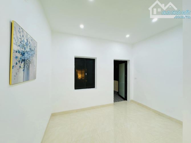 🔥 BÁN NHÀ ĐẸP ĐÊ LA THÀNH - 4 TẦNG, 38M² - mặt tiền 4m, GẦN PHỐ - GIÁ CHỈ NHỈNH 5 TỶ! 🔥 - 9