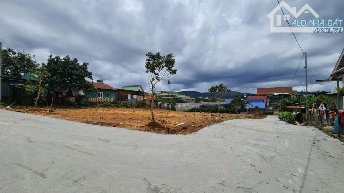 Đất Lạc Dương thuộc vùng mở rộng của Đà Lạt , sổ riêng đường oto tận nơi, Giá cực tốt