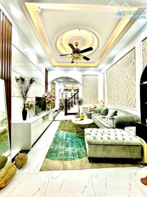 Bán căn nhà ngõ 129 Nguyễn Trãi 46m  4 tầng, giá chỉ nhỉnh 8Ty, có thương lượng.