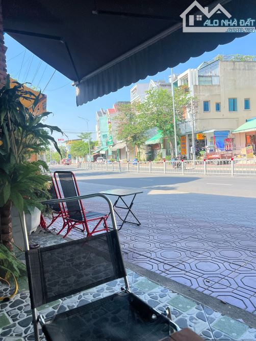 Bán nhà mặt tiền đường Hai Bà Trưng, Đông hòa, Dĩ an, Bình Dương, giá 7tỷ.
