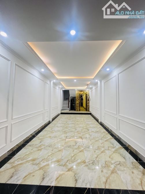 cần bán nhà phố Hoàng Liệt có gara ô tô thang máy 45m 6 tầng 10.3 tỷ