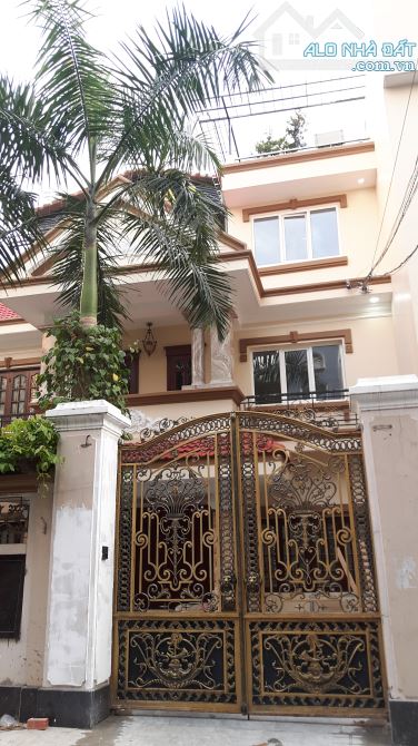 biệt thự Lê Văn Sỹ (Q3), 14x18m, 2 lầu, giá 50 tỷ