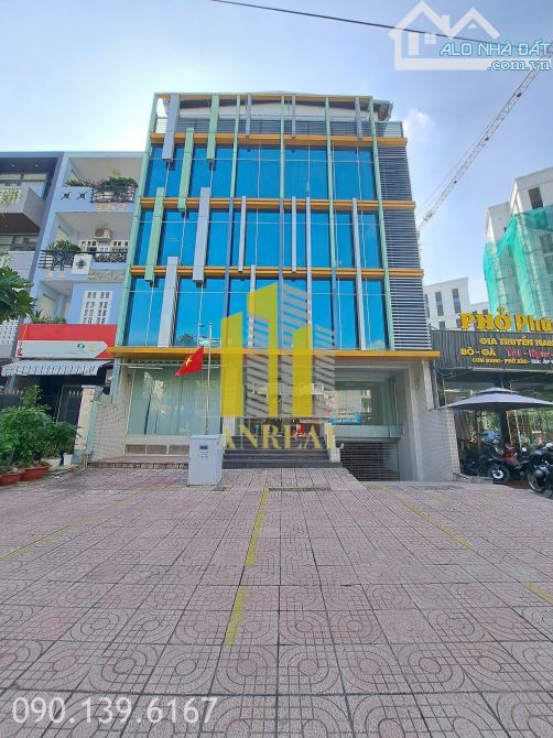 CHO THUÊ TOÀ VĂN PHÒNG KHU ĐÔ THỊ AN PHÚ DT 900M2 MẶT TIỀN ĐƯỜNG 20M
