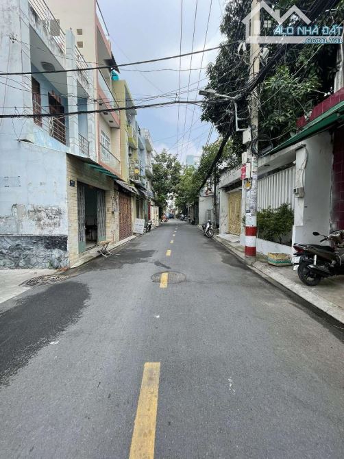 Cao Văn Ngọc- Phú Trung -Tân Phú- DT: 4.5*31m (140m2)- Chỉ 12 tỷ 5